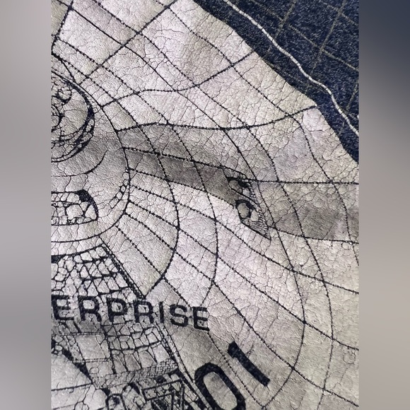 Star Trek U.S.S Enterprise Tshirt Size Medium - Picture 7 of 7